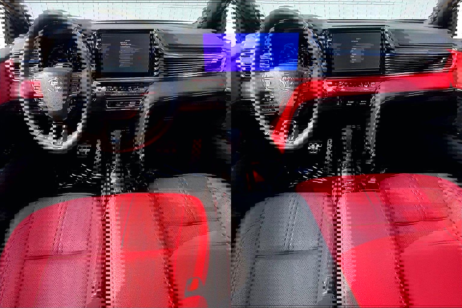 Used 2025 Toyota Camry XSE w/ Premium Plus Package image 19