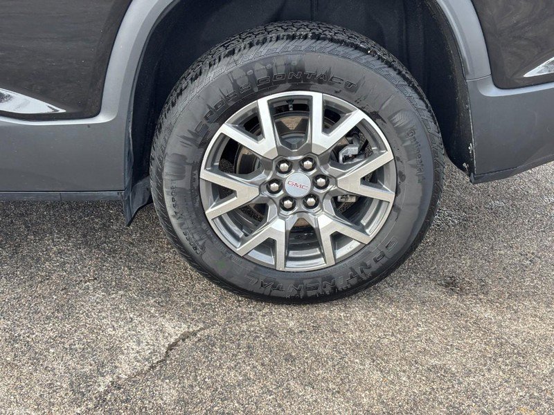 Certified 2023 GMC Acadia SLE w/ Driver Convenience Package image 9