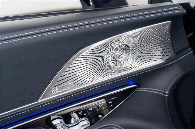 Used 2022 Mercedes-Benz SL 63 AMG 4MATIC w/ AMG Aerodynamic Package image 38