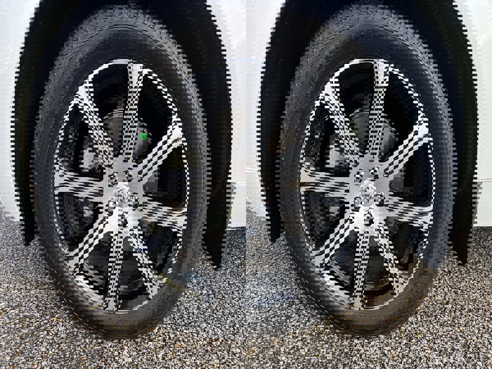 Used 2021 Volvo XC60 T5 Inscription w/ Advanced Package image 10