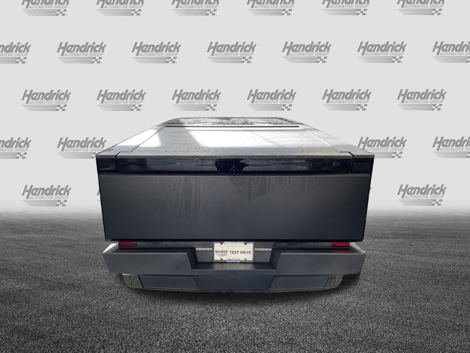 Used 2024 Tesla Cybertruck AWD Crew Cab image 9