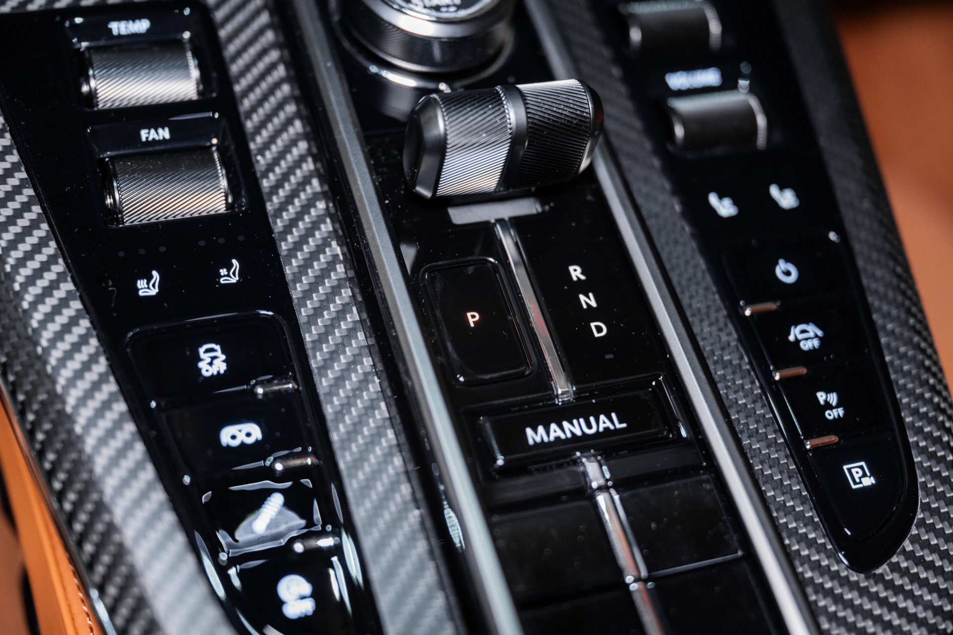 New 2026 Aston Martin V8 Vantage Coupe image 29