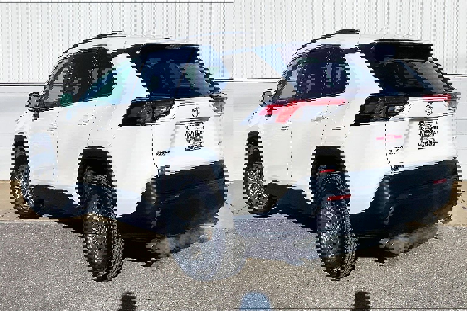 Used 2024 Toyota RAV4 XLE image 15