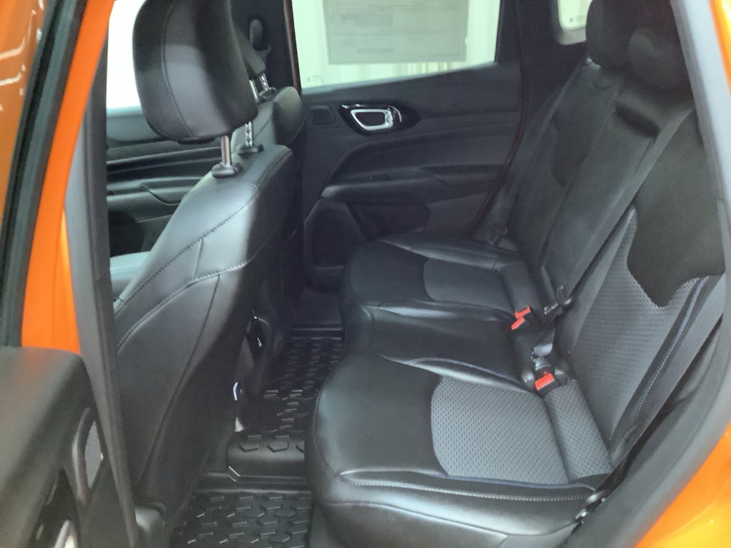 New 2026 Jeep Compass Latitude w/ Sun and Sound Group AWD/4WD image 27