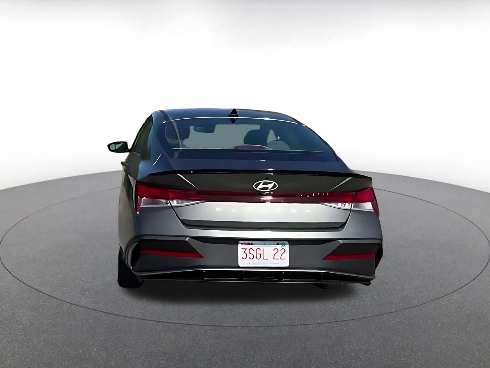 Used 2026 Hyundai Elantra Sport FWD image 5