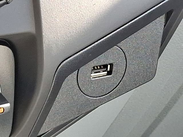 Used 2023 Ford F650 2WD Regular Cab Super Duty image 24