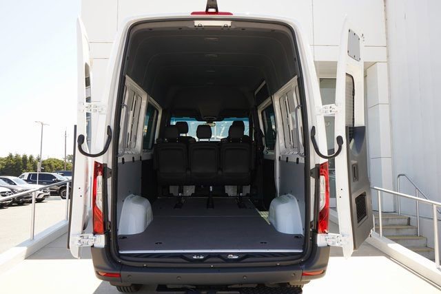 New 2025 Mercedes-Benz Sprinter 2500 image 8