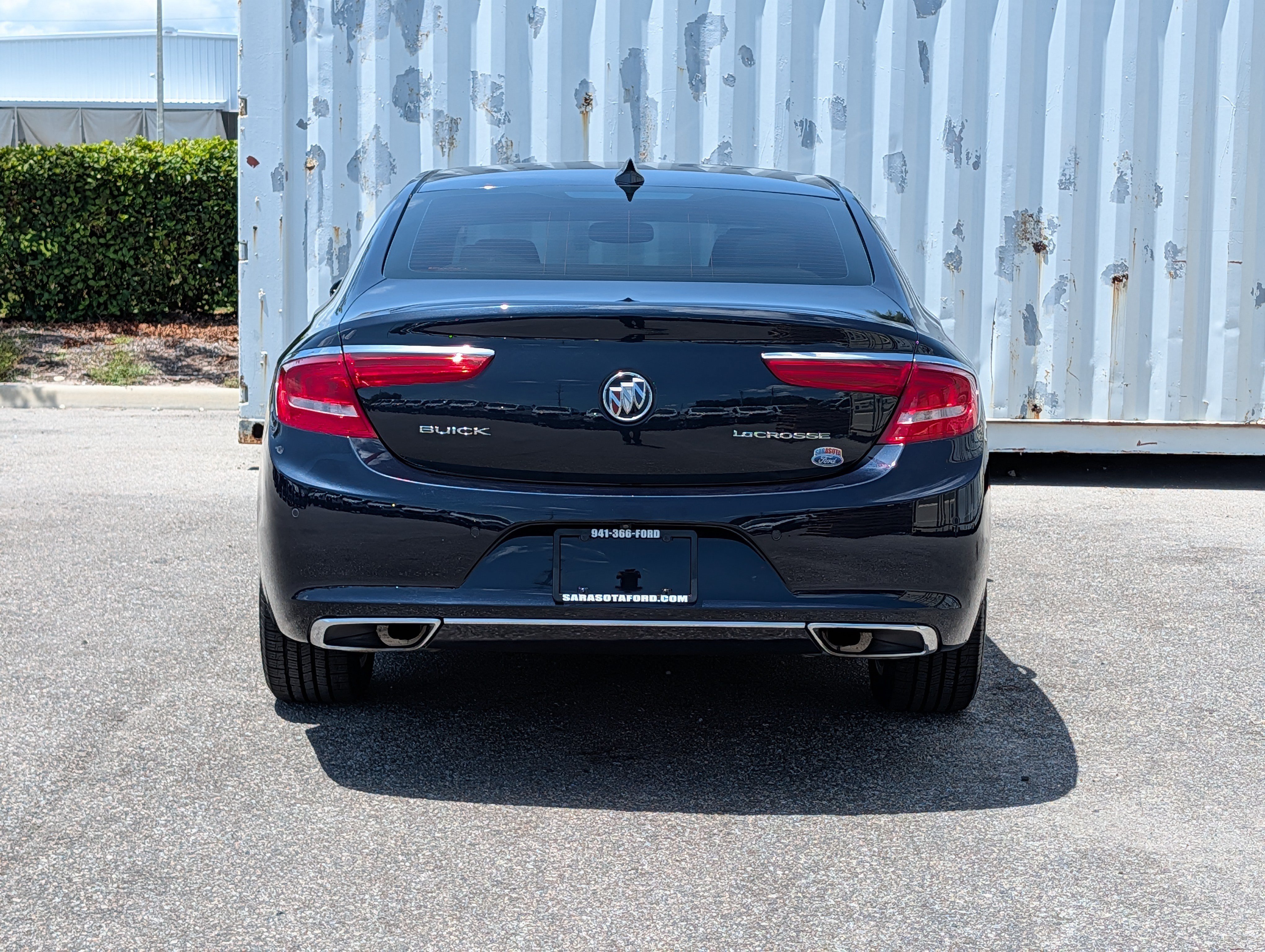 Used 2017 Buick LaCrosse Essence w/ Sun and Shade Package FWD image 5