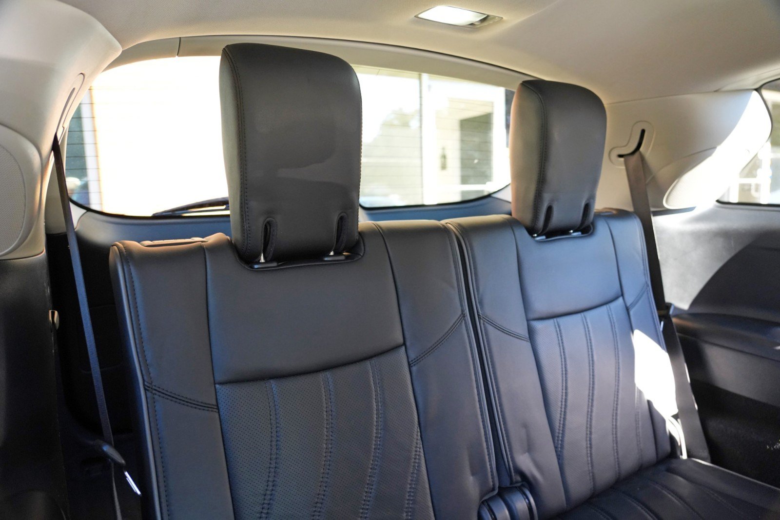 Used 2015 INFINITI QX60 FWD w/ Premium Plus Package image 42
