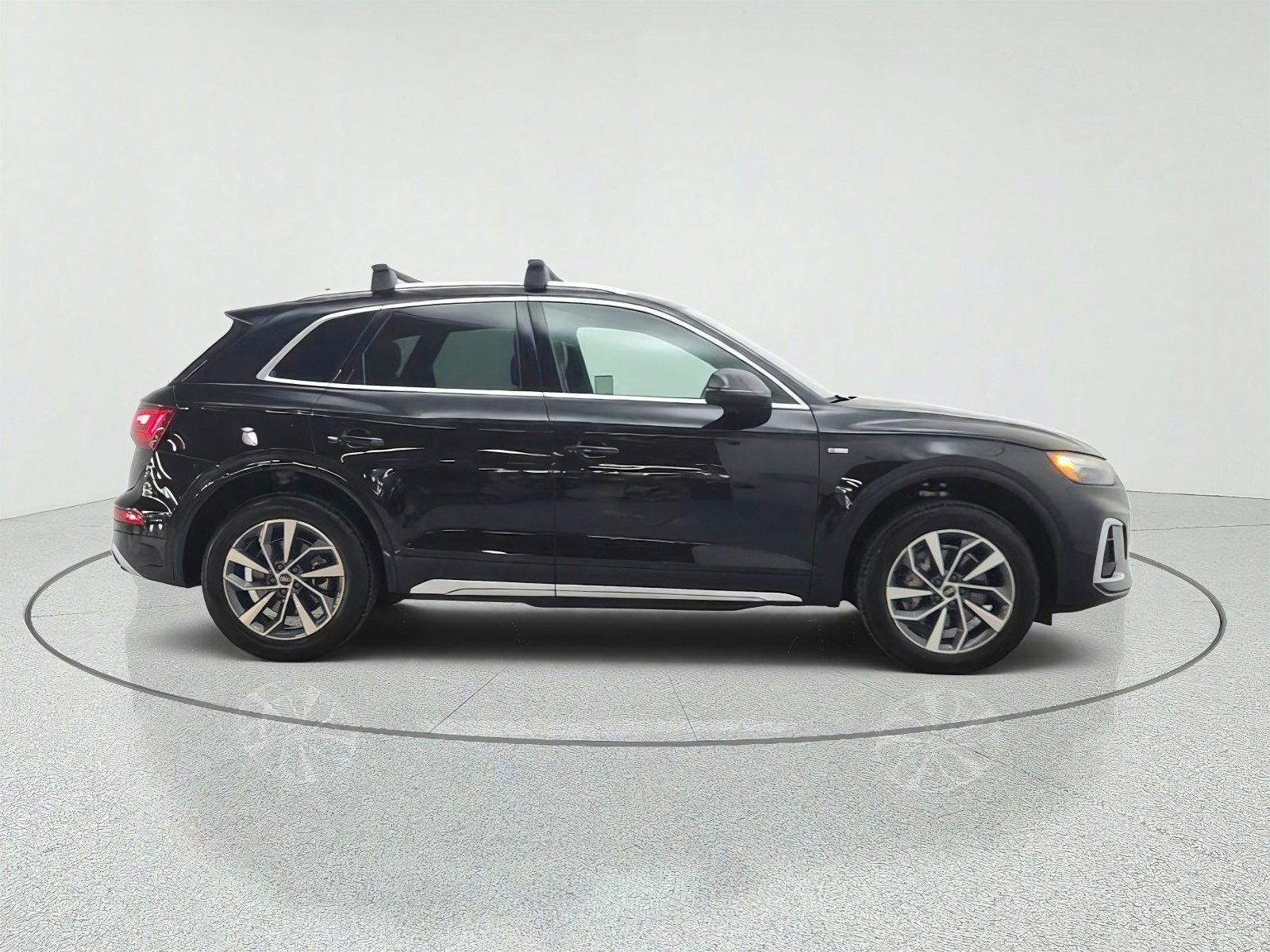 Used 2023 Audi Q5 2.0T Premium w/ Convenience Package AWD/4WD image 4
