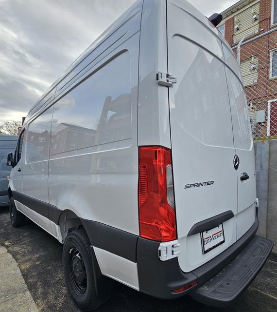 New 2025 Mercedes-Benz Sprinter 2500 image 2
