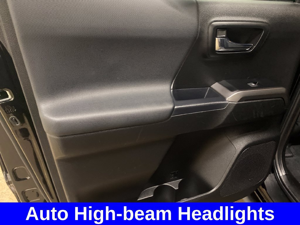 Used 2023 Toyota Tacoma TRD Sport w/ Technology Package AWD/4WD image 12