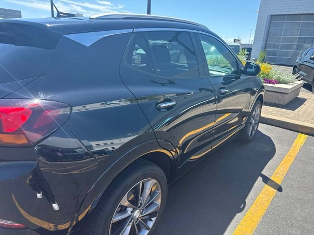 Used 2021 Buick Encore GX Preferred w/ Sport Touring Package AWD/4WD image 3