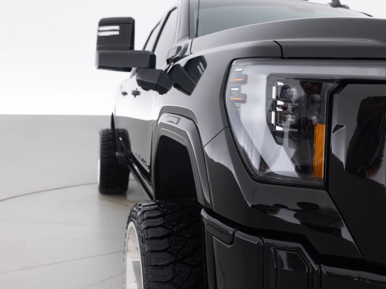 Used 2025 GMC Sierra 2500 Denali w/ Denali Reserve Package image 11