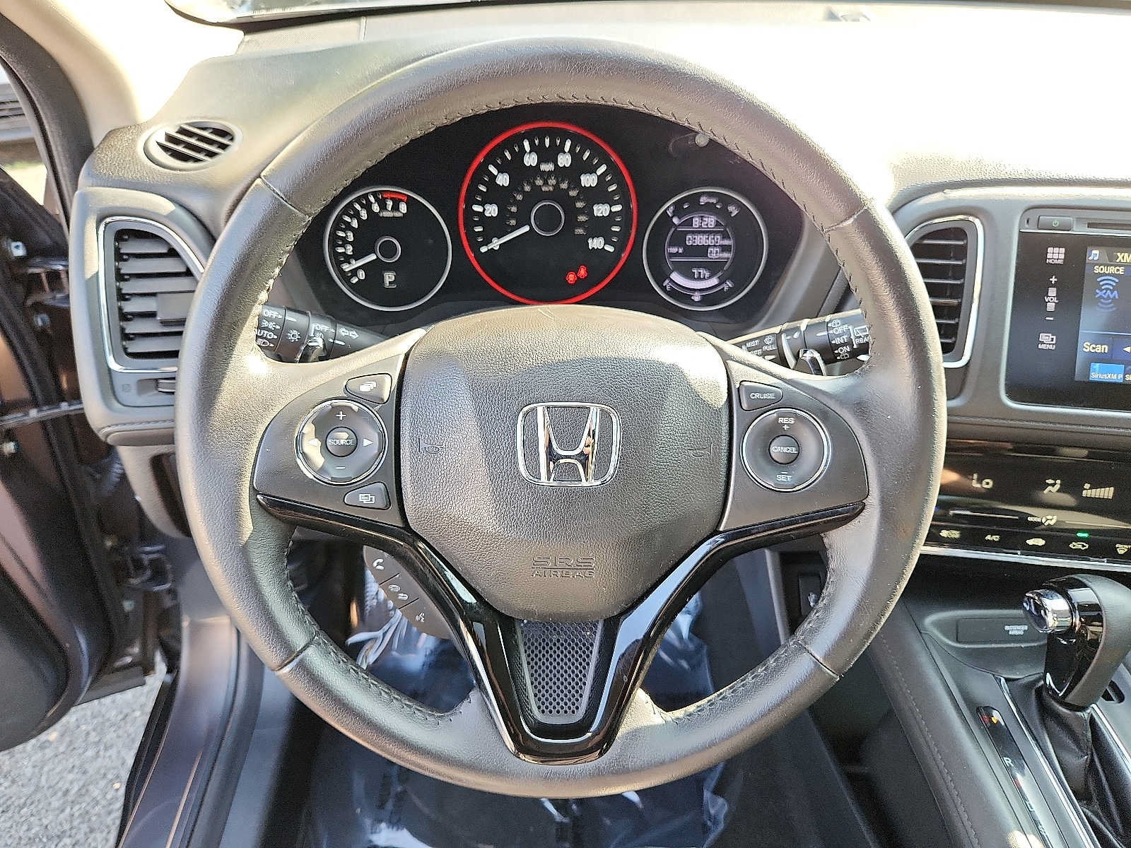 Used 2018 Honda HR-V EX-L image 19