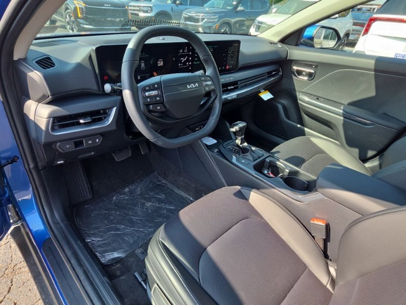 New 2026 Kia K4 EX FWD image 24