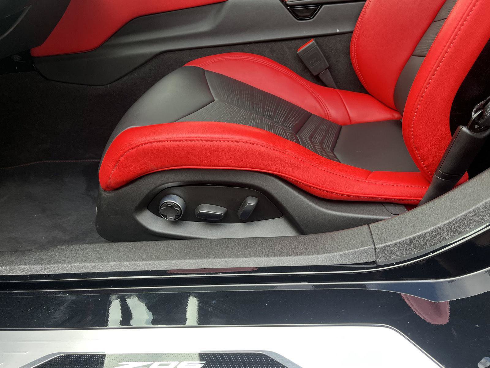 Used 2026 Chevrolet Corvette Z06 RWD image 17