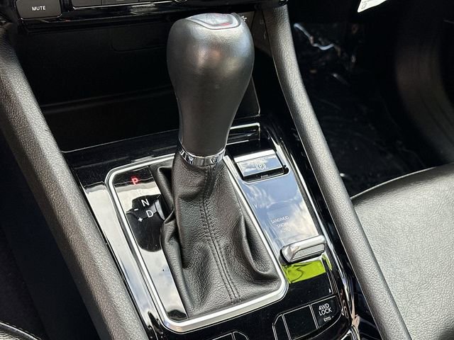 Used 2023 Jeep Compass Altitude image 14