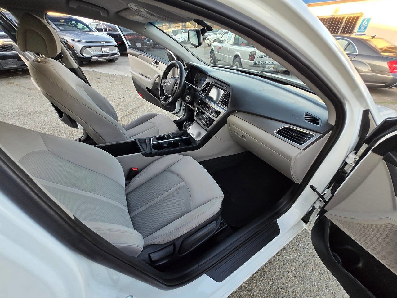 Used 2016 Hyundai Sonata SE image 33