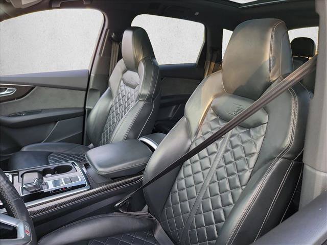 Used 2021 Audi SQ7 Premium Plus w/ Driver Assistance Package AWD/4WD image 13