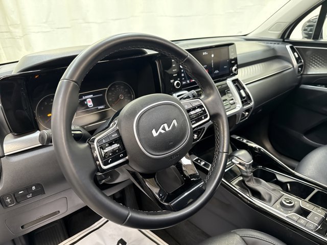 Certified 2022 Kia Sorento SX image 27