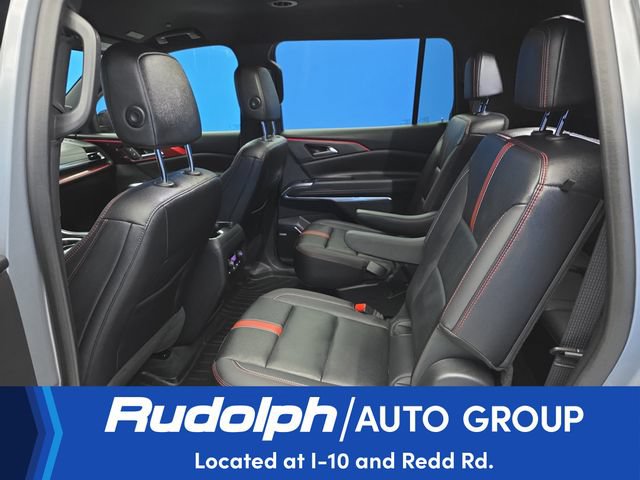 Used 2025 Chevrolet Traverse RS FWD image 24
