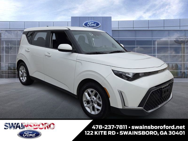 Used 2023 Kia Soul LX w/ Option Group 015 image 1