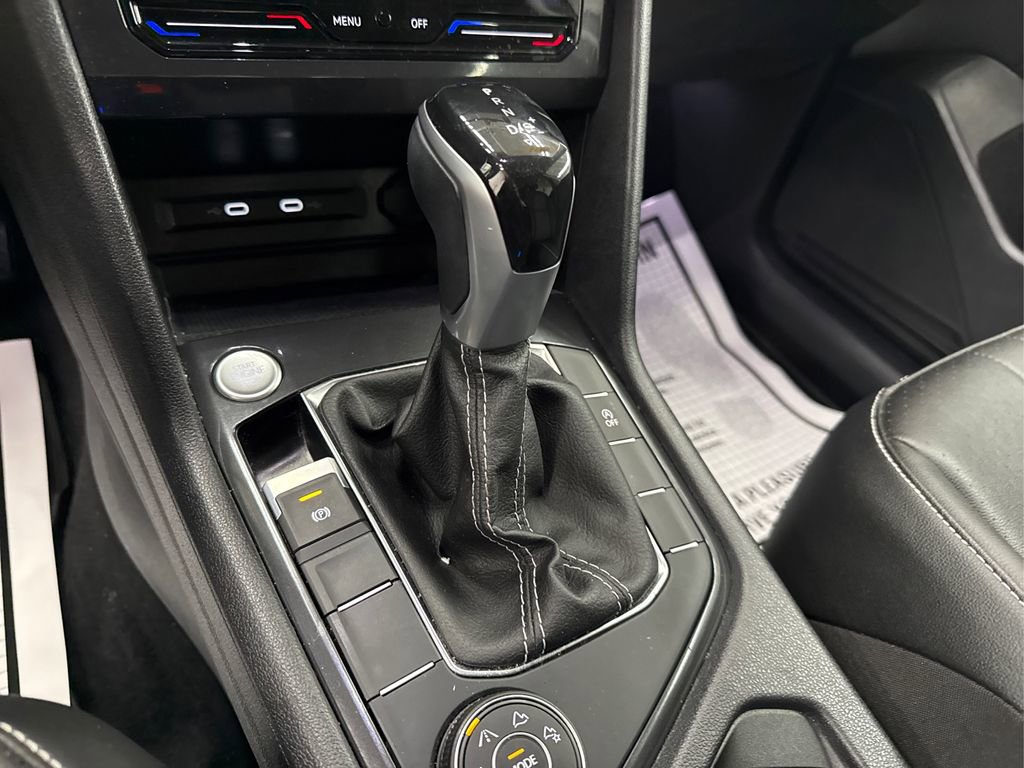 Used 2022 Volkswagen Tiguan SE image 36