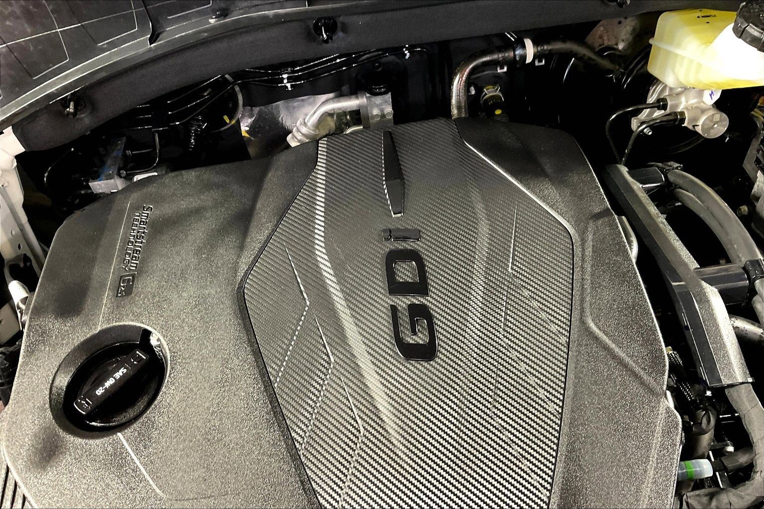 Certified 2025 Kia Sorento LX FWD image 31