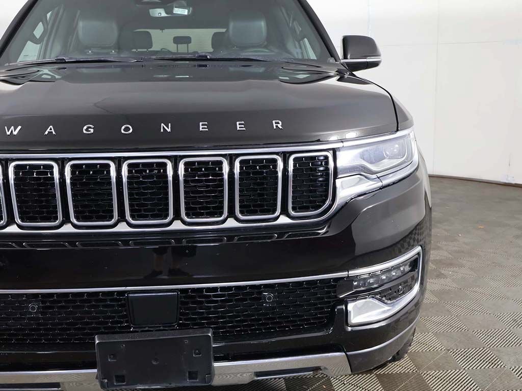 Used 2022 Jeep Wagoneer Series III w/ Flexible Seating Group AWD/4WD image 18