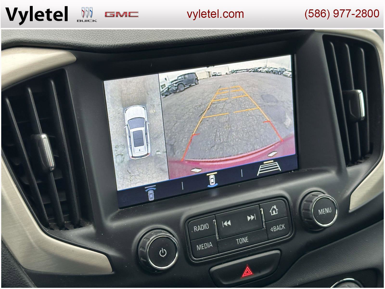 Used 2018 GMC Terrain Denali w/ Advanced Safety Package image 27