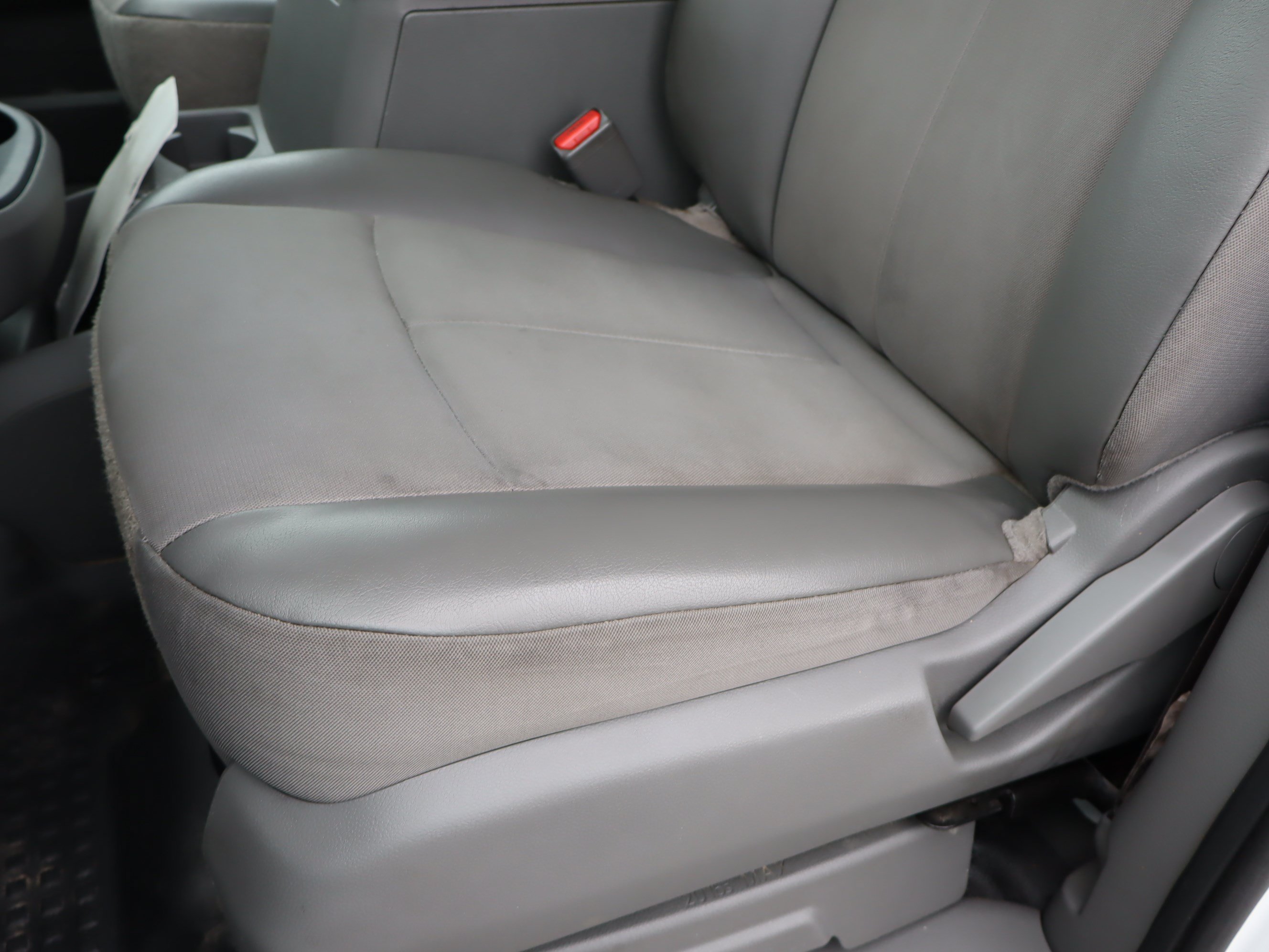 Used 2021 Nissan NV 2500 SV w/ Back Door Glass Package RWD image 16