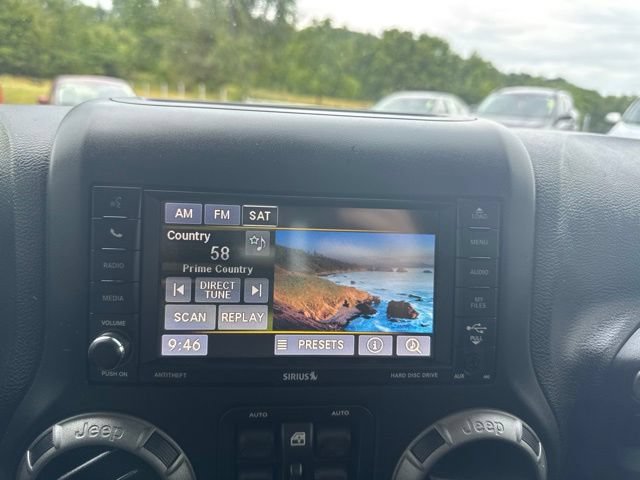 Used 2017 Jeep Wrangler Unlimited Sport AWD/4WD image 14