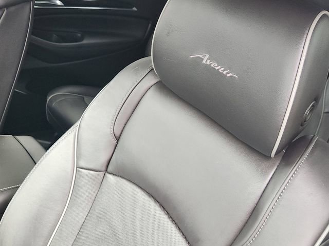 Used 2021 Buick Enclave Avenir w/ Avenir Technology Package image 24