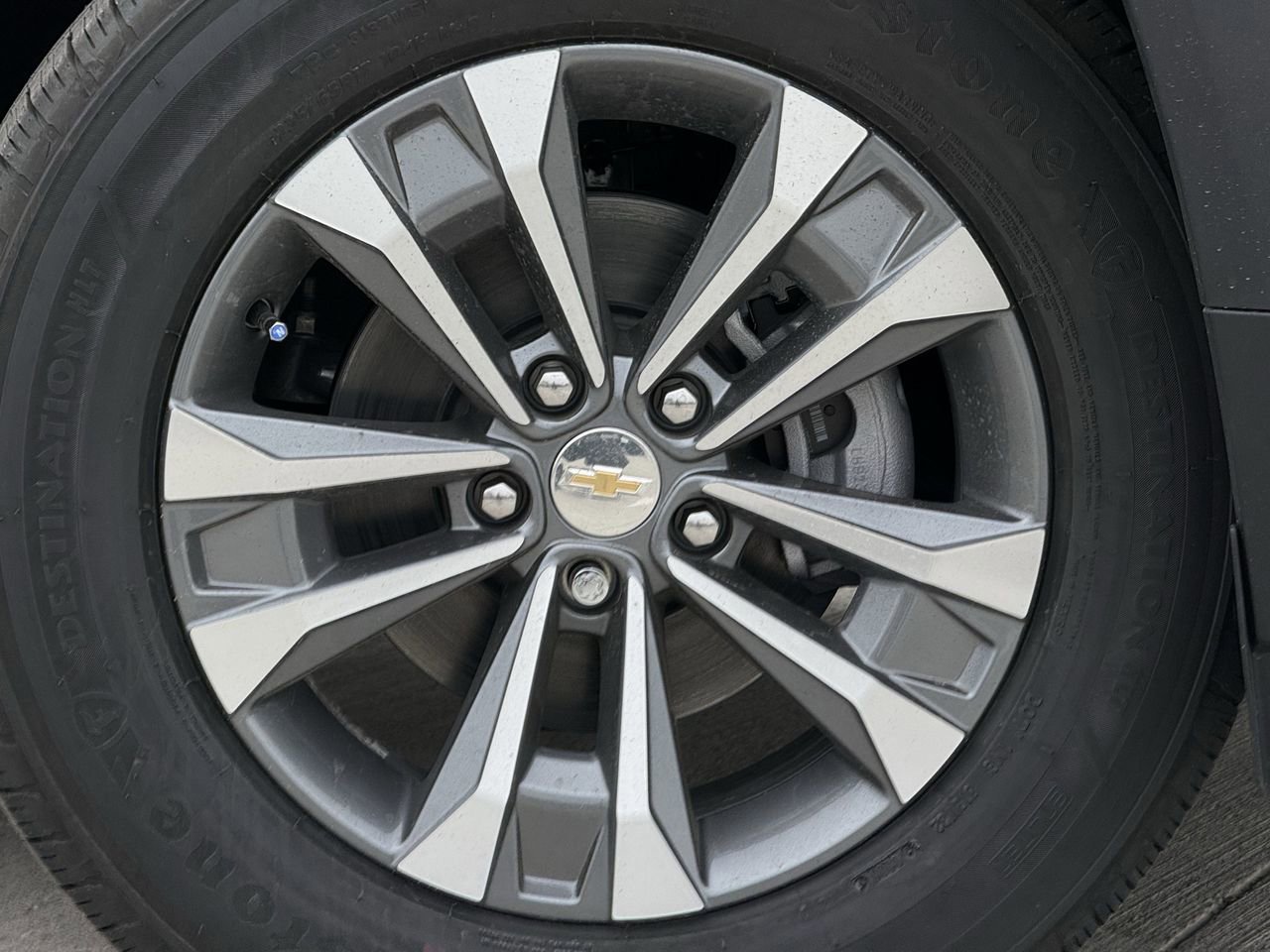 New 2026 Chevrolet Equinox LT image 9