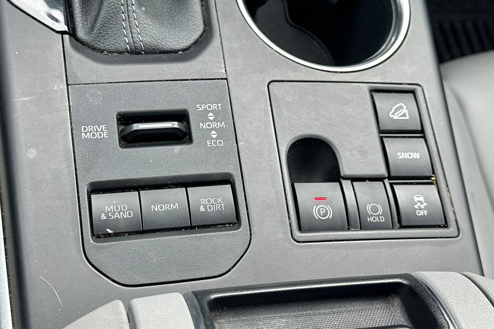 Used 2023 Toyota Highlander XLE AWD/4WD image 32