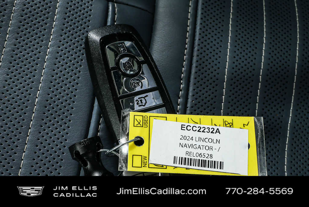 Used 2024 Lincoln Navigator L Black Label image 40