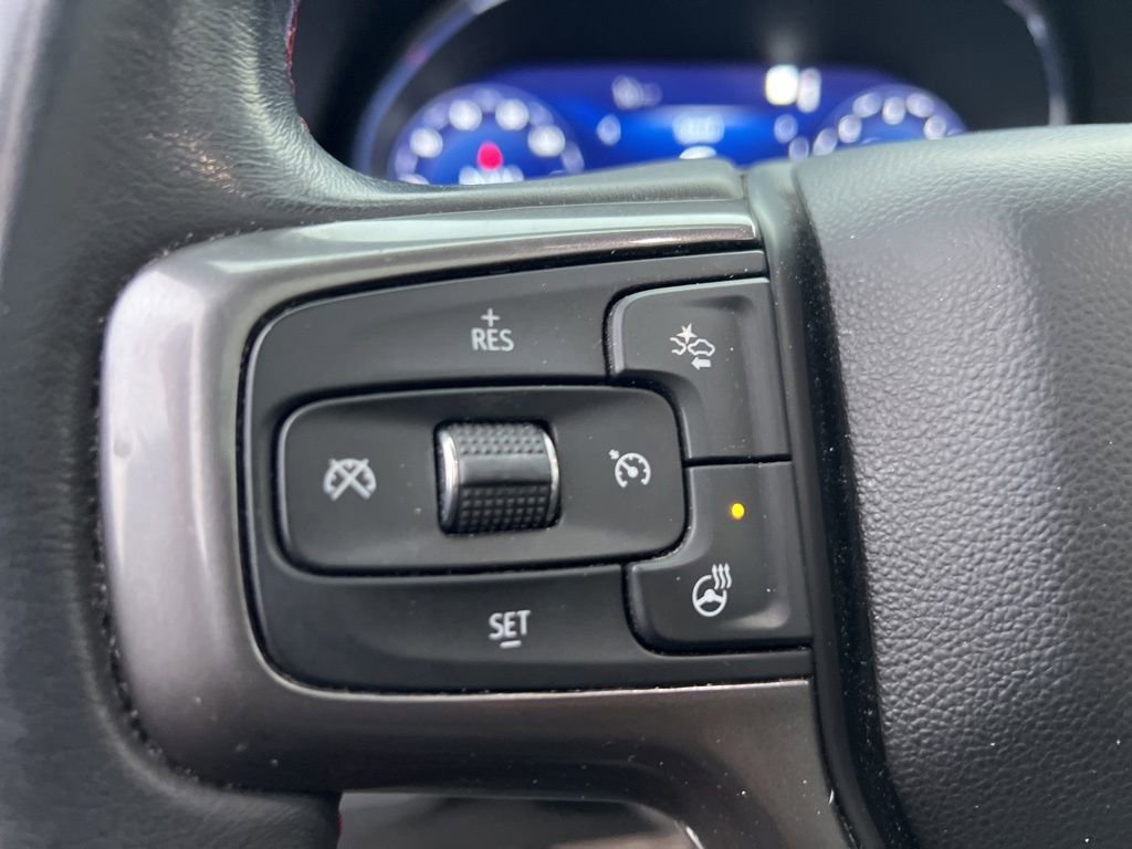 Used 2022 Chevrolet Suburban RST w/ Luxury Package image 18