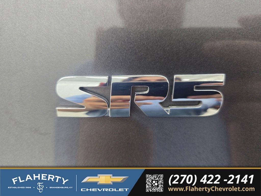 Used 2015 Toyota 4Runner SR5 Premium AWD/4WD image 18