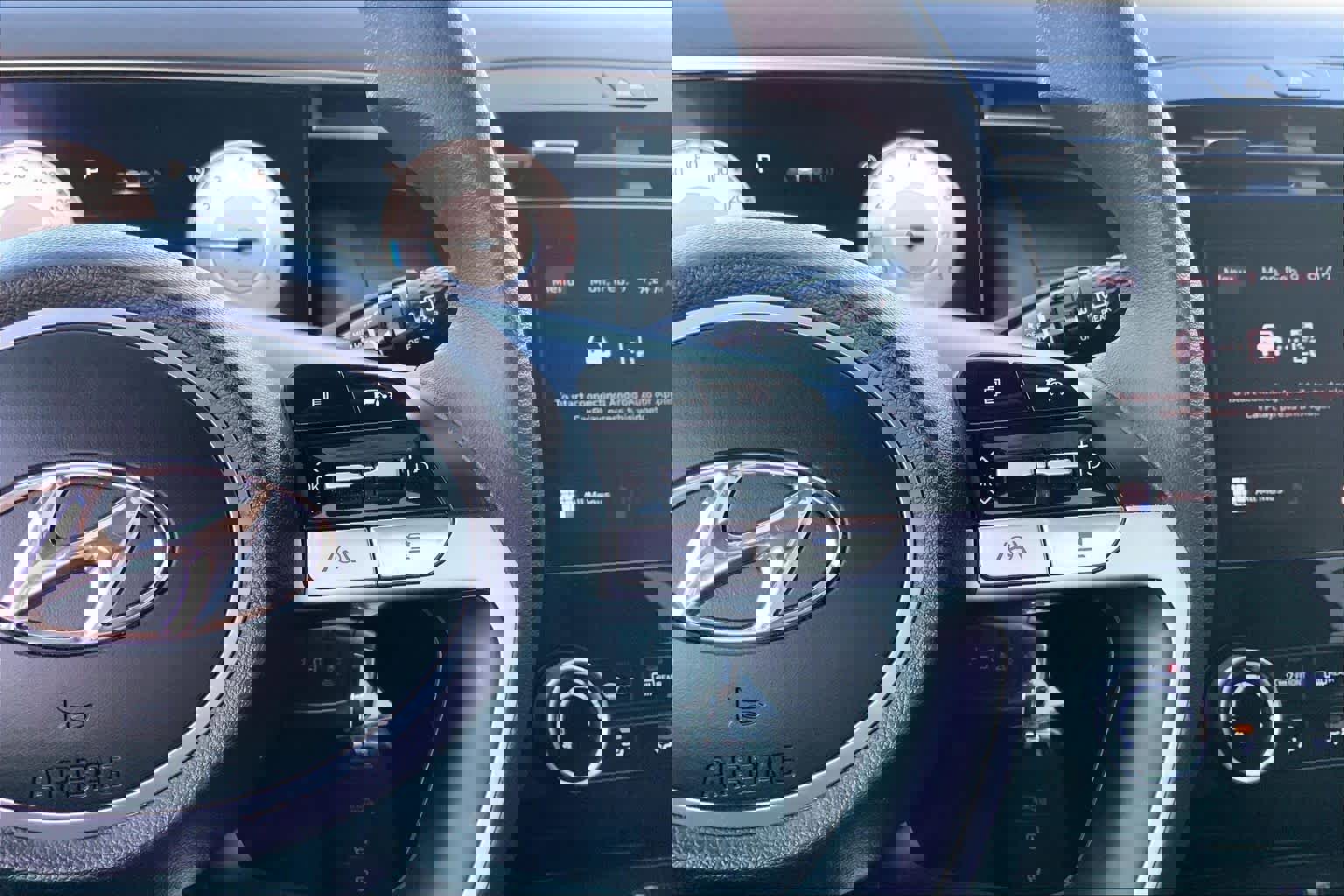 Used 2024 Hyundai Tucson SE image 25