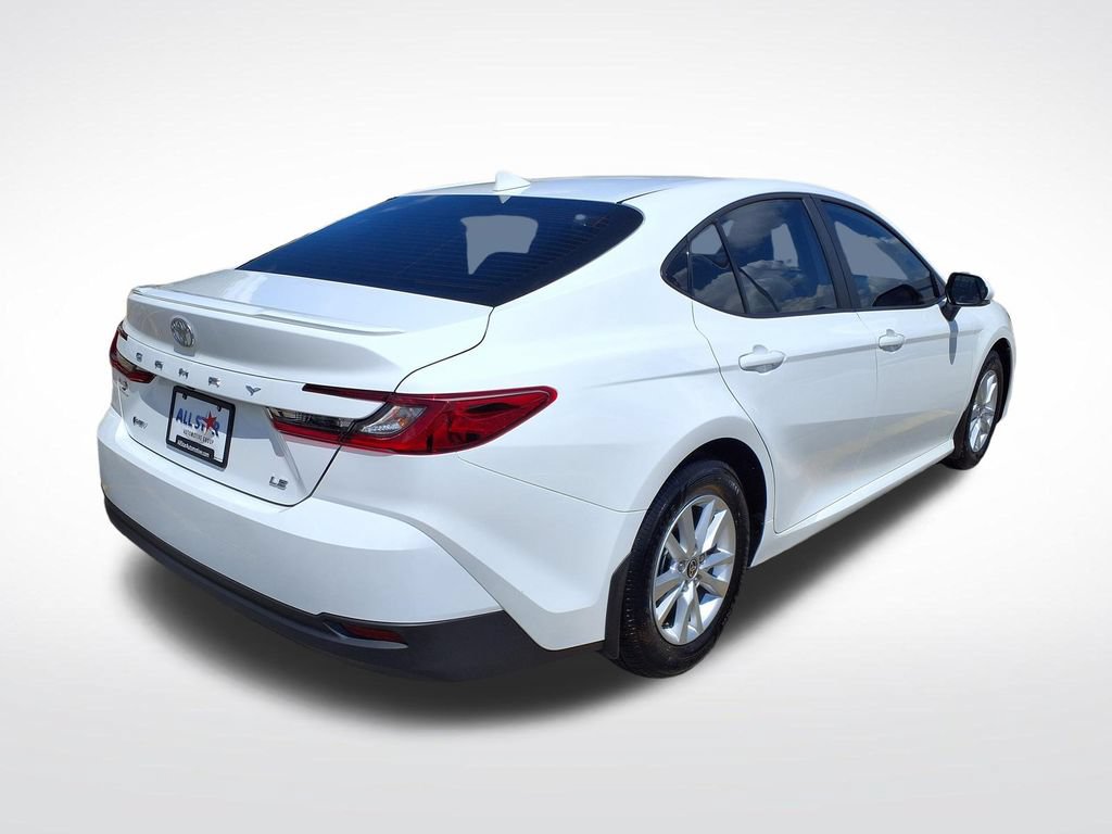Used 2025 Toyota Camry LE FWD image 5