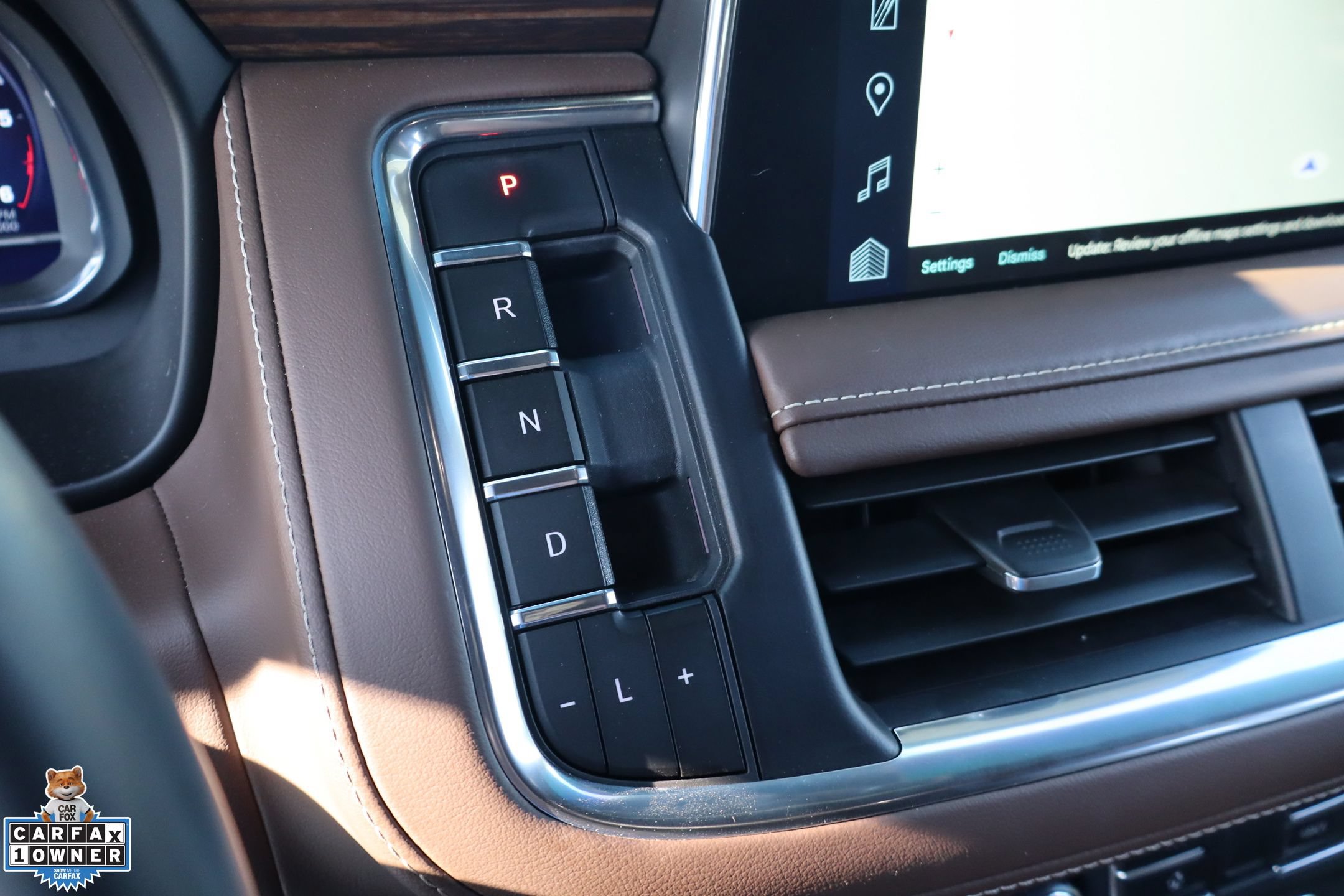 Used 2024 Chevrolet Tahoe High Country AWD/4WD image 21