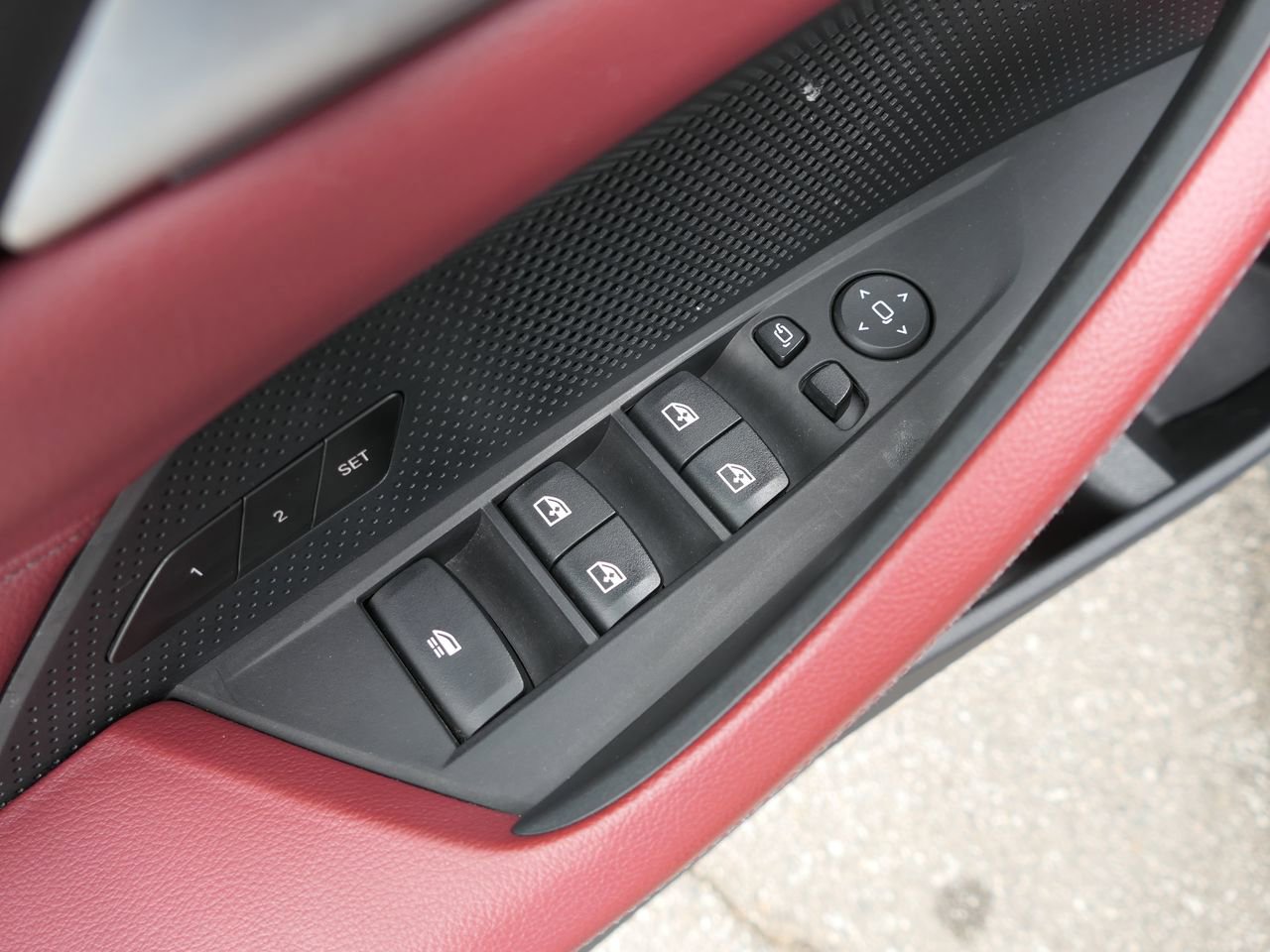 Used 2024 BMW 430i Convertible image 13