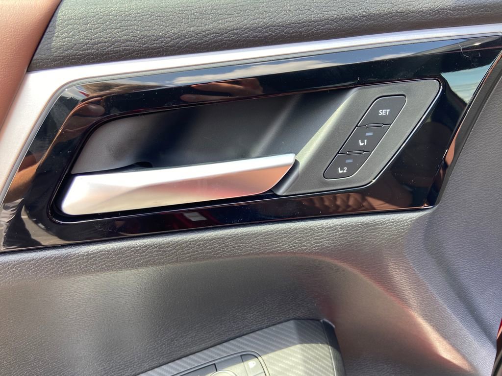 New 2026 Mitsubishi Outlander AWD image 15