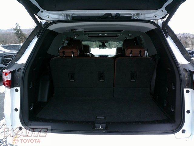 Used 2020 Chevrolet Traverse High Country image 30