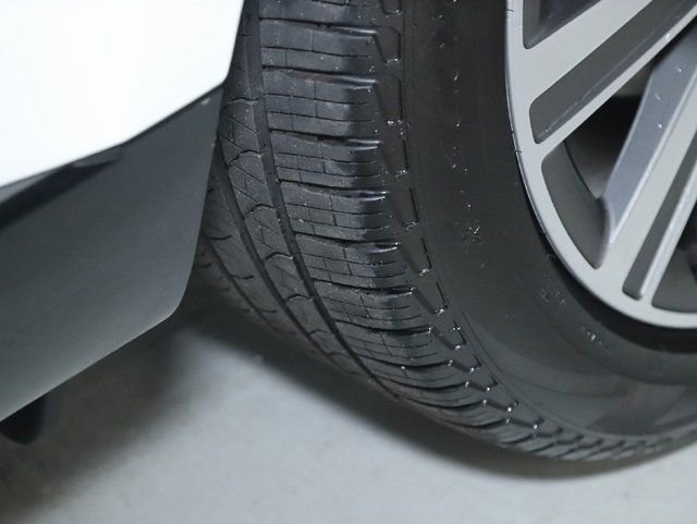 Certified 2023 Land Rover Range Rover Autobiography AWD/4WD image 43