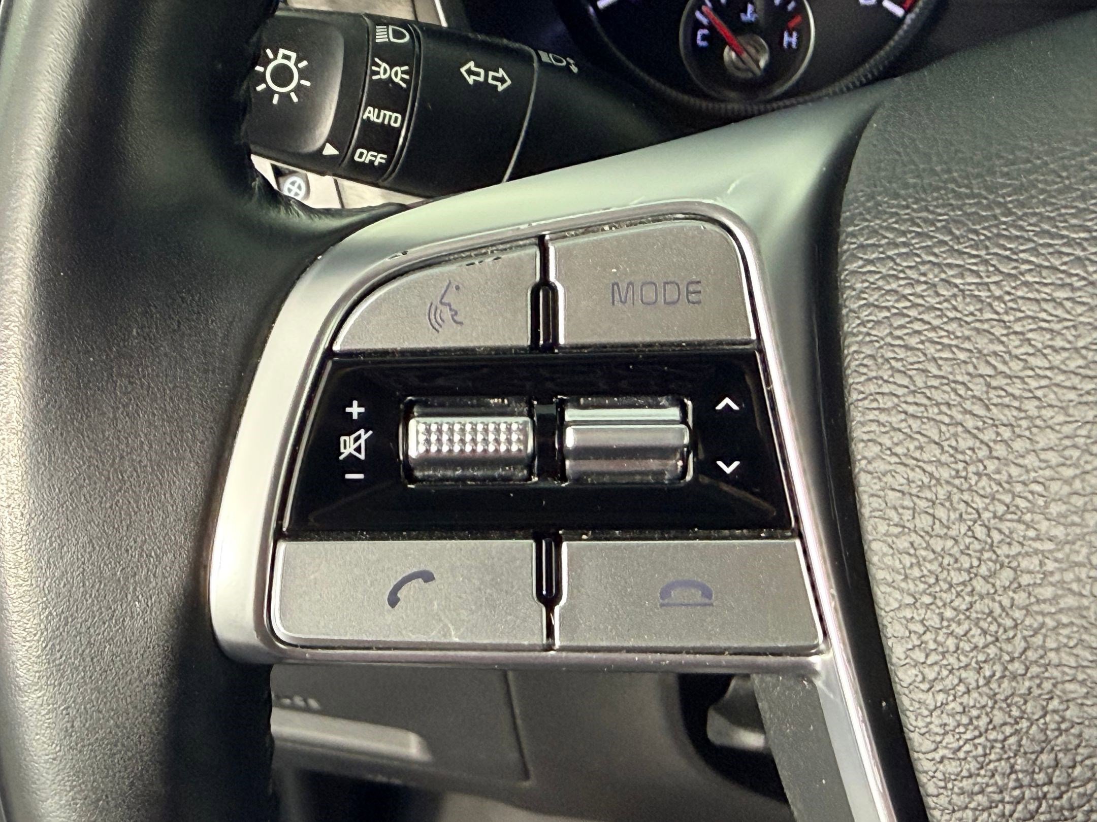 Used 2021 Kia Telluride EX w/ EX Premium Package image 15