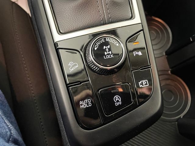 Certified 2025 Kia Sportage LX image 11