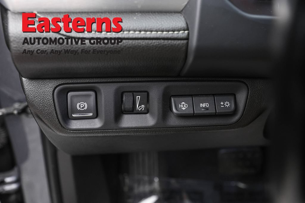 Used 2020 GMC Acadia SLT w/ Driver Alert Package II FWD image 23