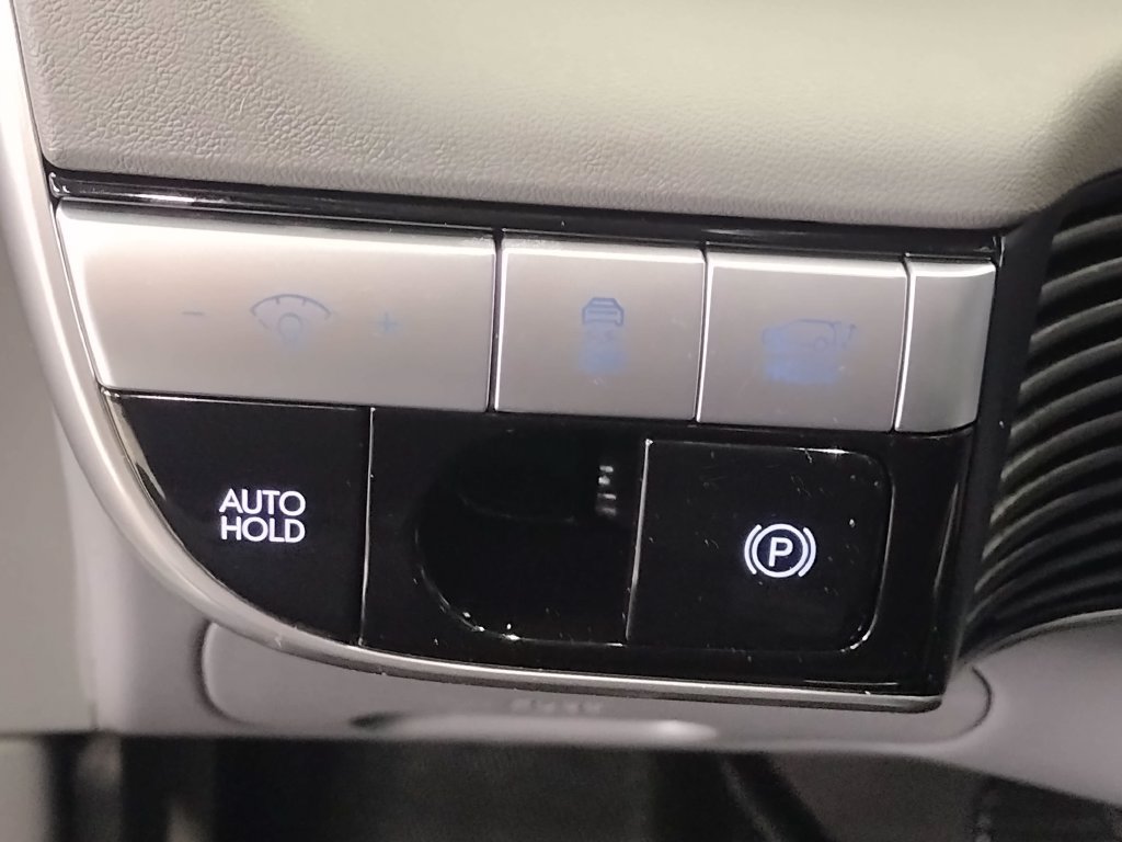 Certified 2024 Hyundai Ioniq 5 SEL RWD image 26